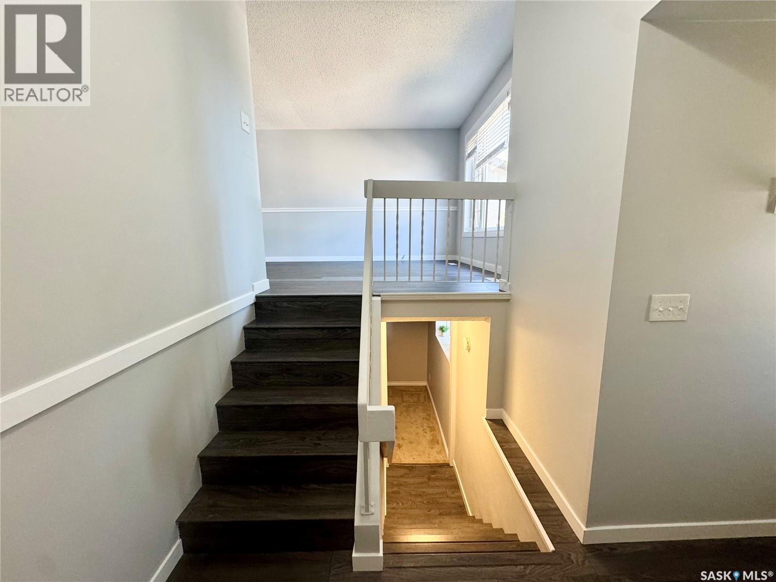 2907 Jenkins Drive E, Regina, Saskatchewan  S4N 6W3 - Photo 3 - SK044522