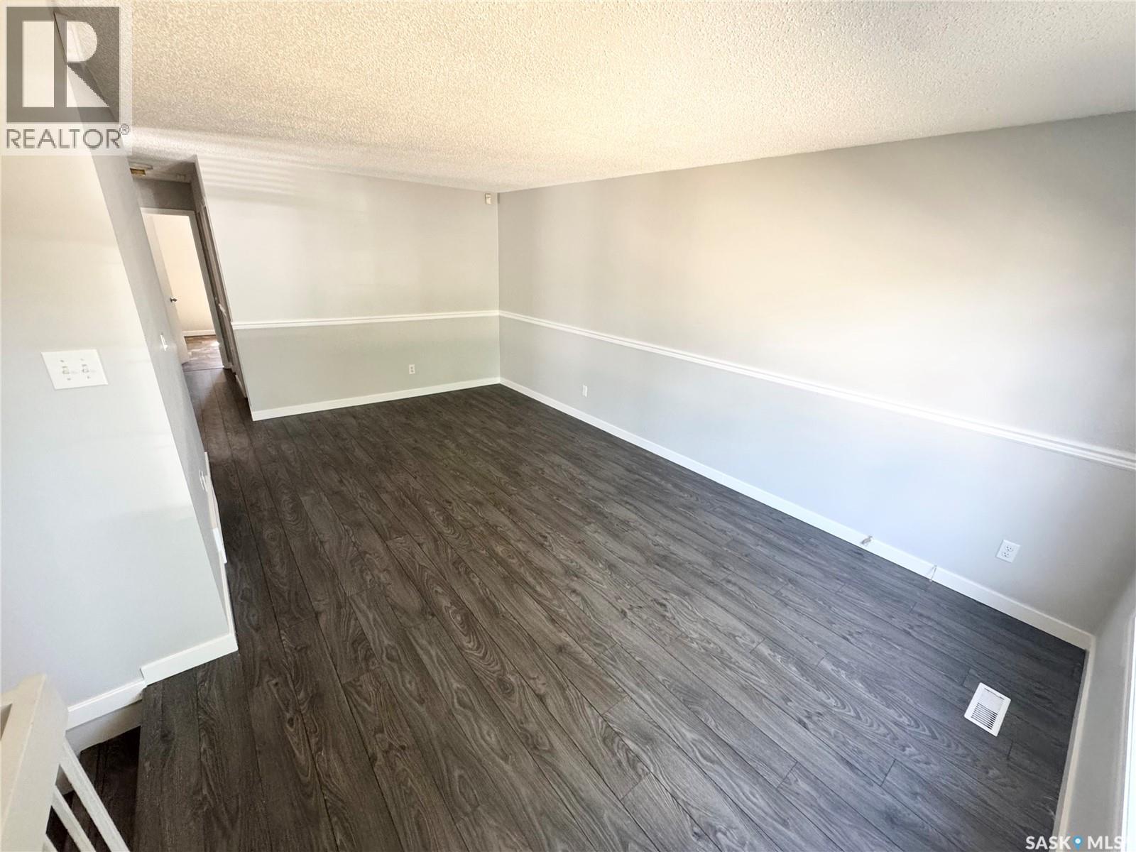 2907 Jenkins Drive E, Regina, Saskatchewan  S4N 6W3 - Photo 5 - SK044522