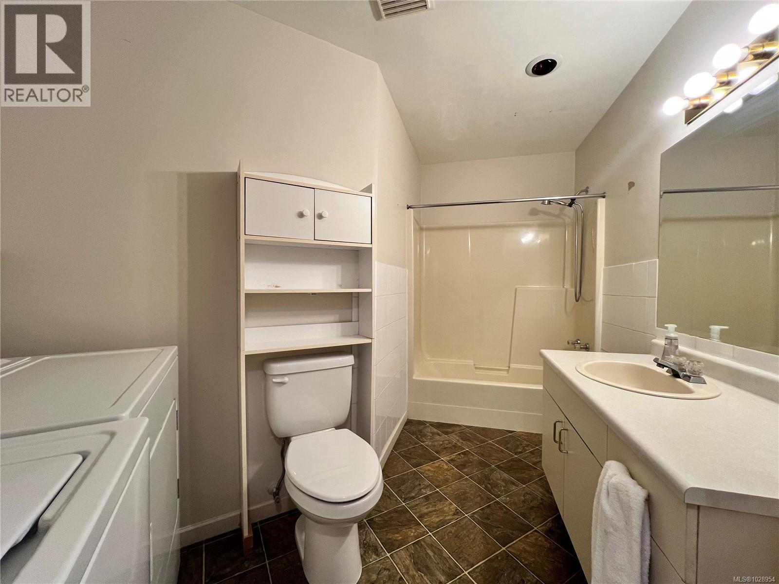 3 130 Corbett Rd, Salt Spring, British Columbia V8K 1T2 - Photo 12 - 1028954
