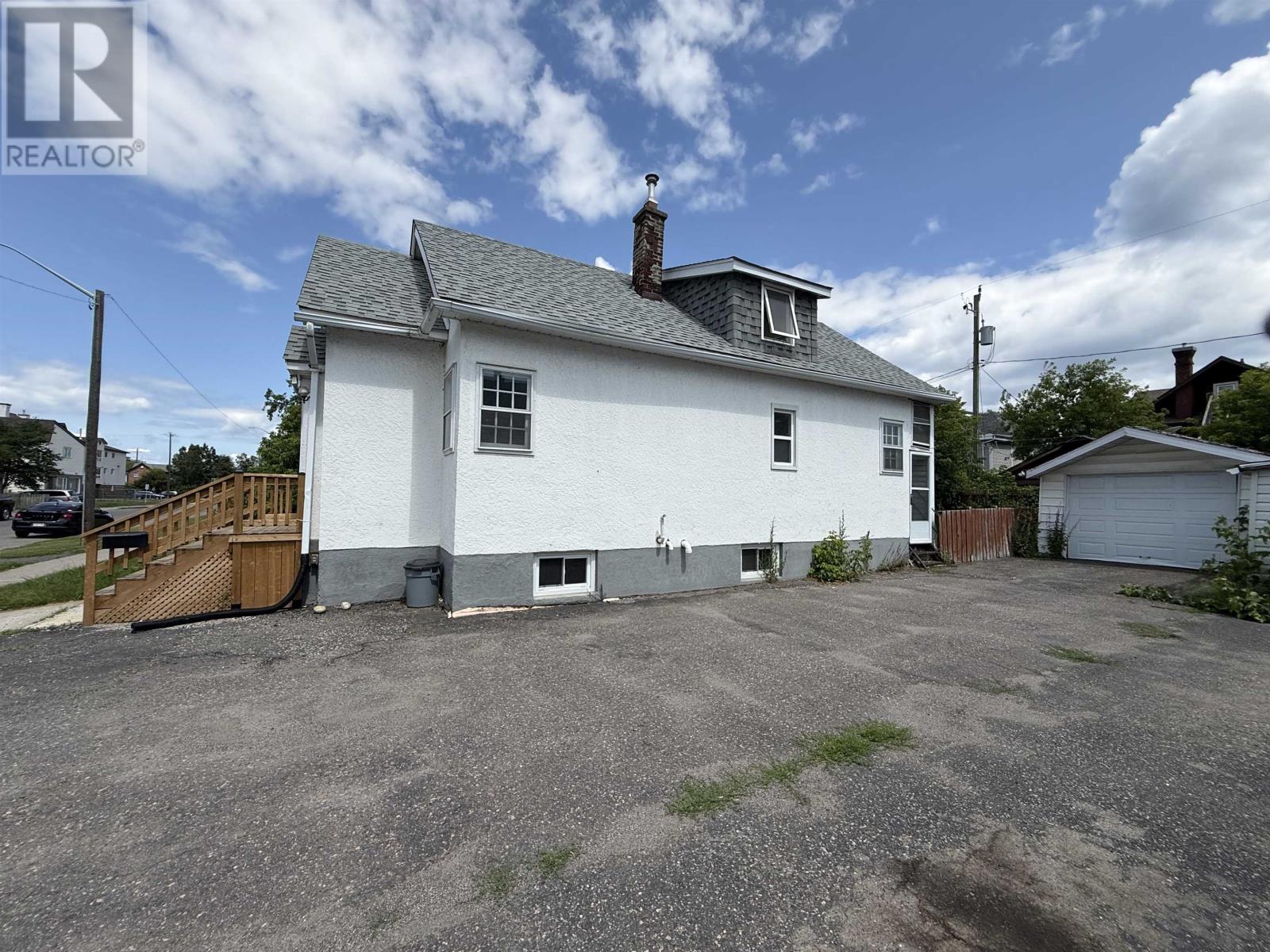 232 Mckellar St S, Thunder Bay, Ontario  P7E 1H7 - Photo 4 - TB2602159