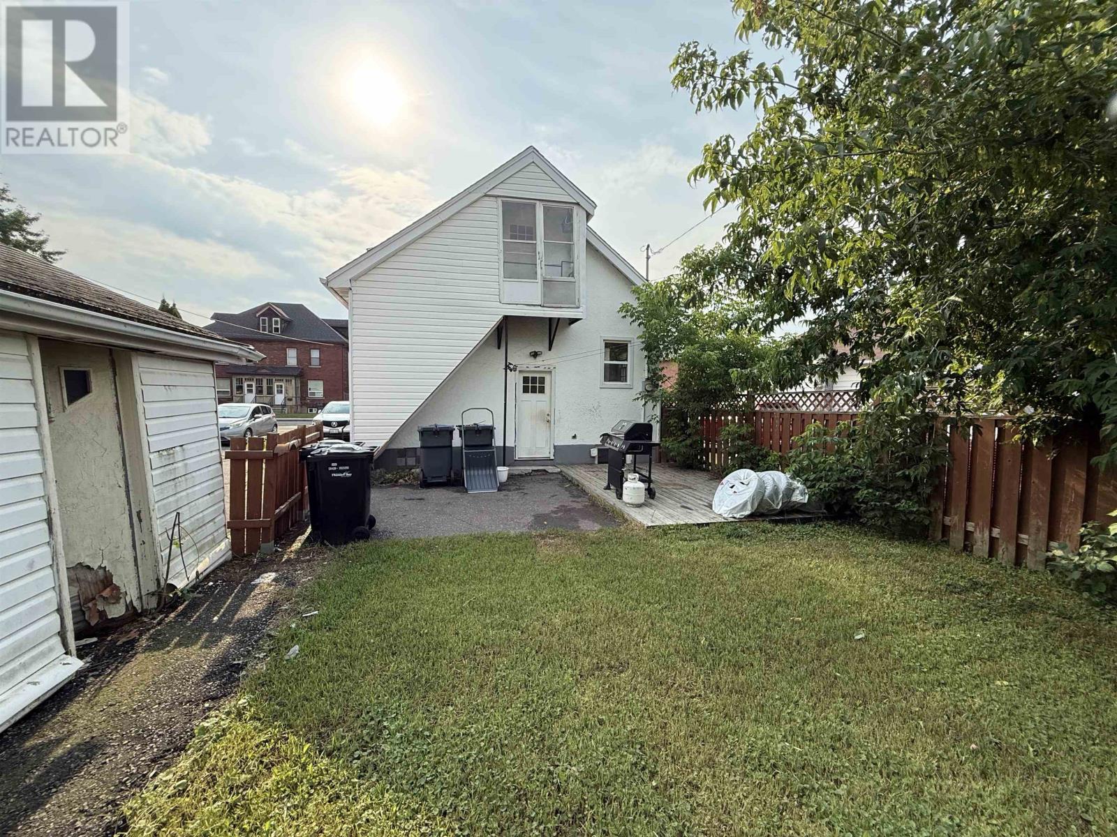 232 Mckellar St S, Thunder Bay, Ontario  P7E 1H7 - Photo 5 - TB2602159