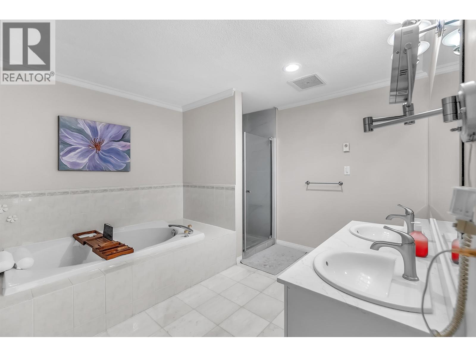 207 1500 Ostler Court, North Vancouver, British Columbia  V7G 2S2 - Photo 23 - R3152604