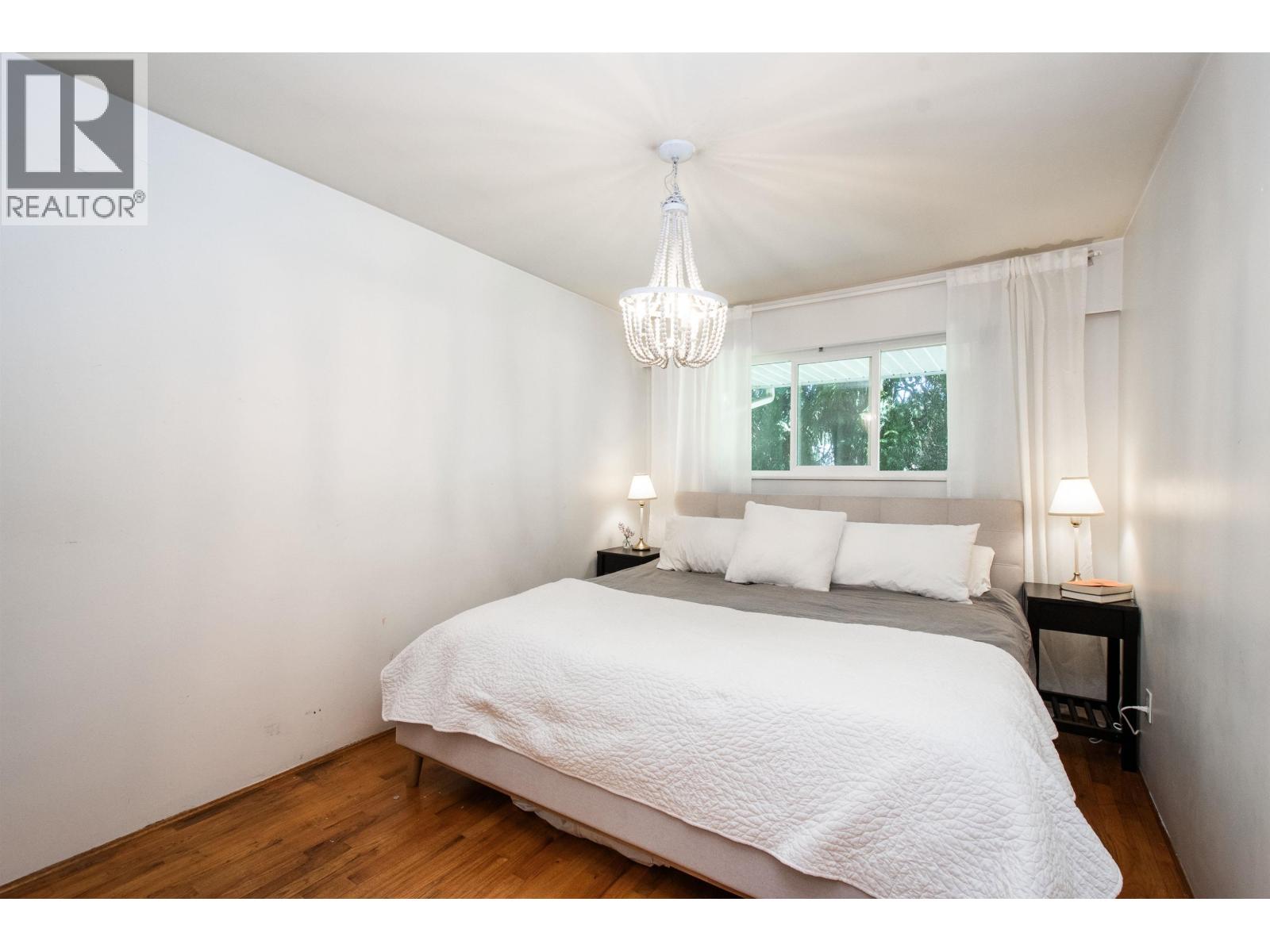 361 W 19th Street, North Vancouver, British Columbia  V7M 1X7 - Photo 13 - R3152639