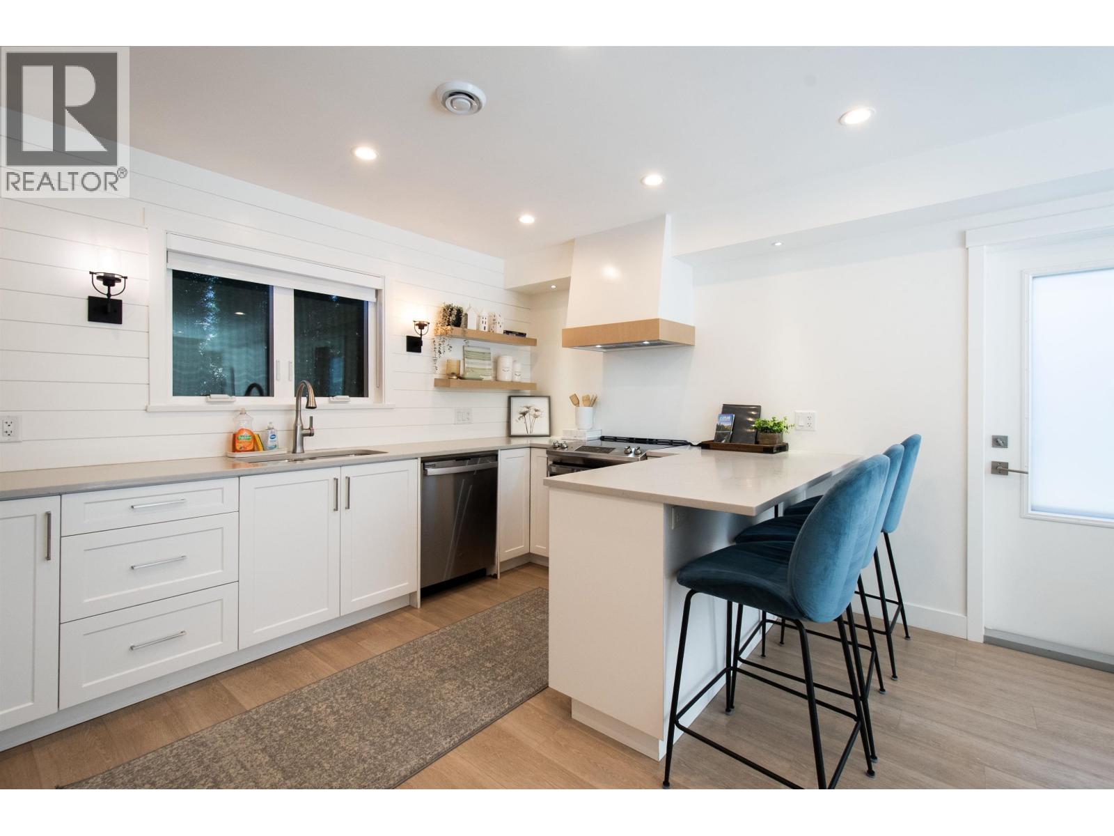 361 W 19th Street, North Vancouver, British Columbia  V7M 1X7 - Photo 27 - R3152639