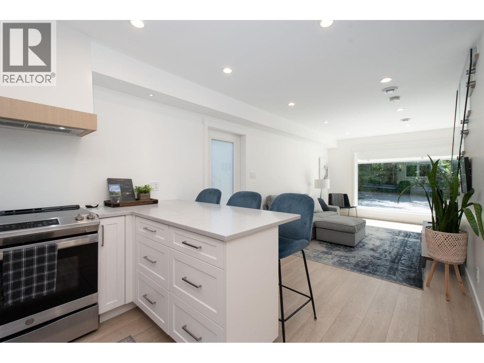 361 W 19th Street, North Vancouver, British Columbia  V7M 1X7 - Photo 30 - R3152639
