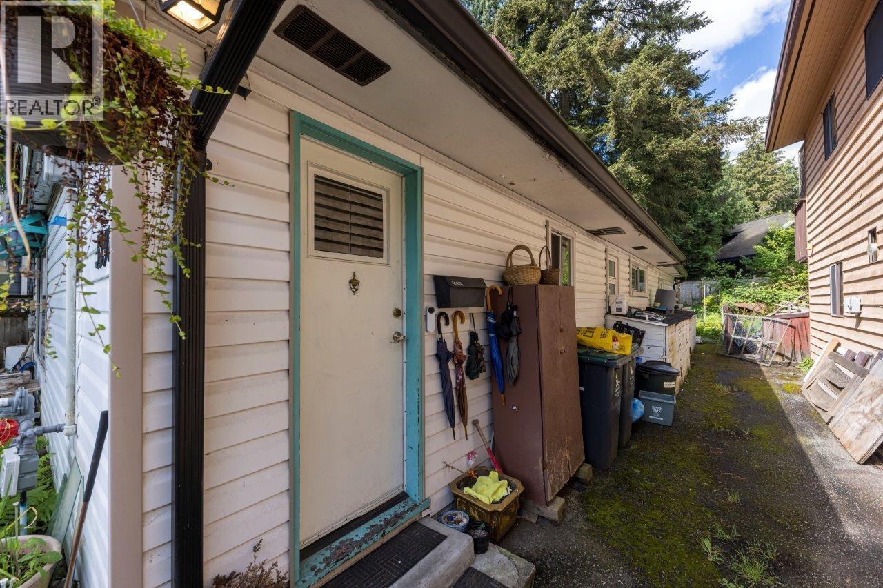 3297 Fromme Road, North Vancouver, British Columbia  V7K 2E1 - Photo 11 - R3152643