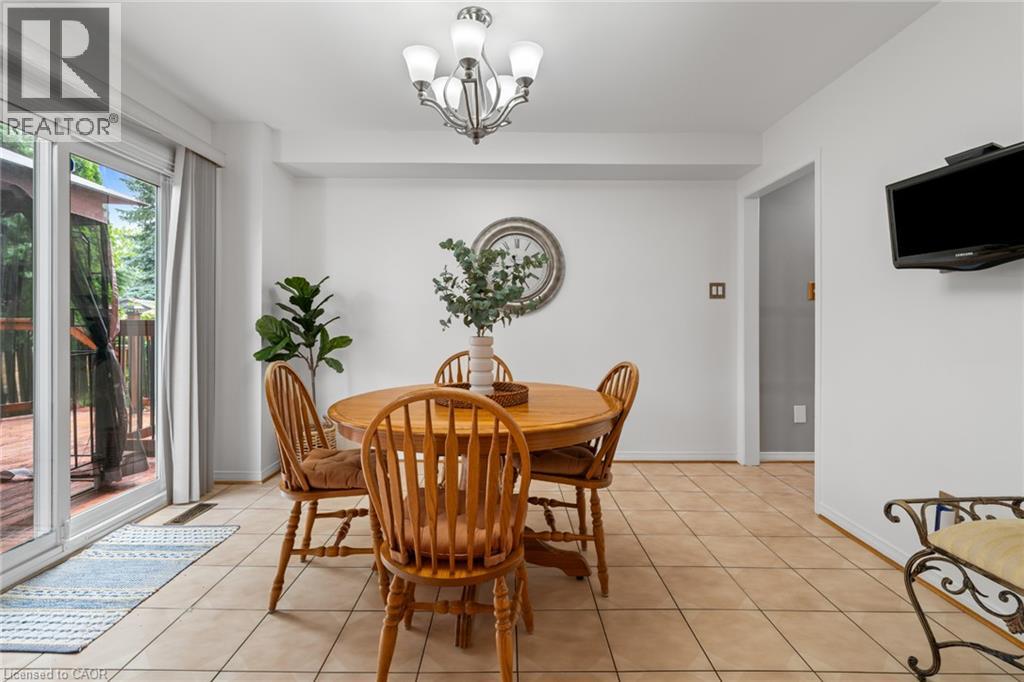 8 Cochrane Avenue, Brampton, Ontario  L6Z 4J4 - Photo 10 - 40852713