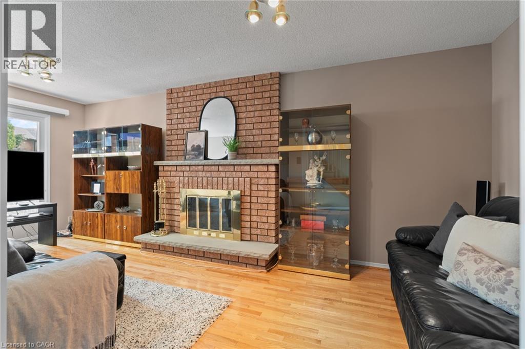 8 Cochrane Avenue, Brampton, Ontario  L6Z 4J4 - Photo 12 - 40852713
