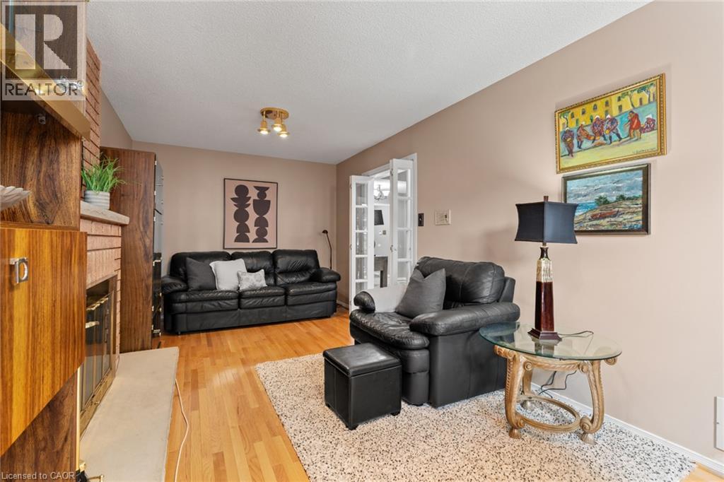 8 Cochrane Avenue, Brampton, Ontario  L6Z 4J4 - Photo 13 - 40852713