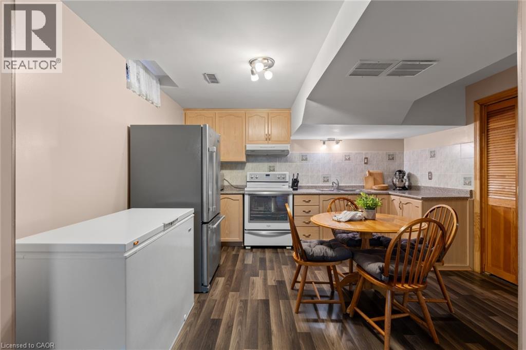 8 Cochrane Avenue, Brampton, Ontario  L6Z 4J4 - Photo 30 - 40852713
