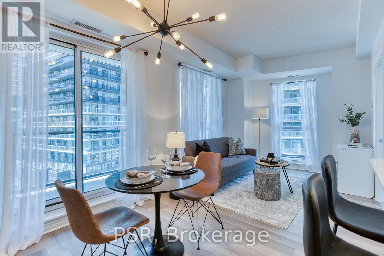 905 - 39 ANNIE CRAIG AVENUE, Toronto, Ontario