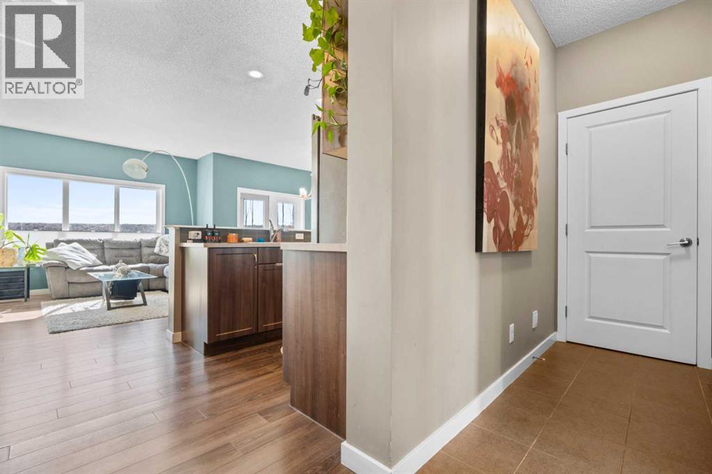 534 River Heights Crescent, Cochrane, Alberta  T4C 0T8 - Photo 6 - A2307952