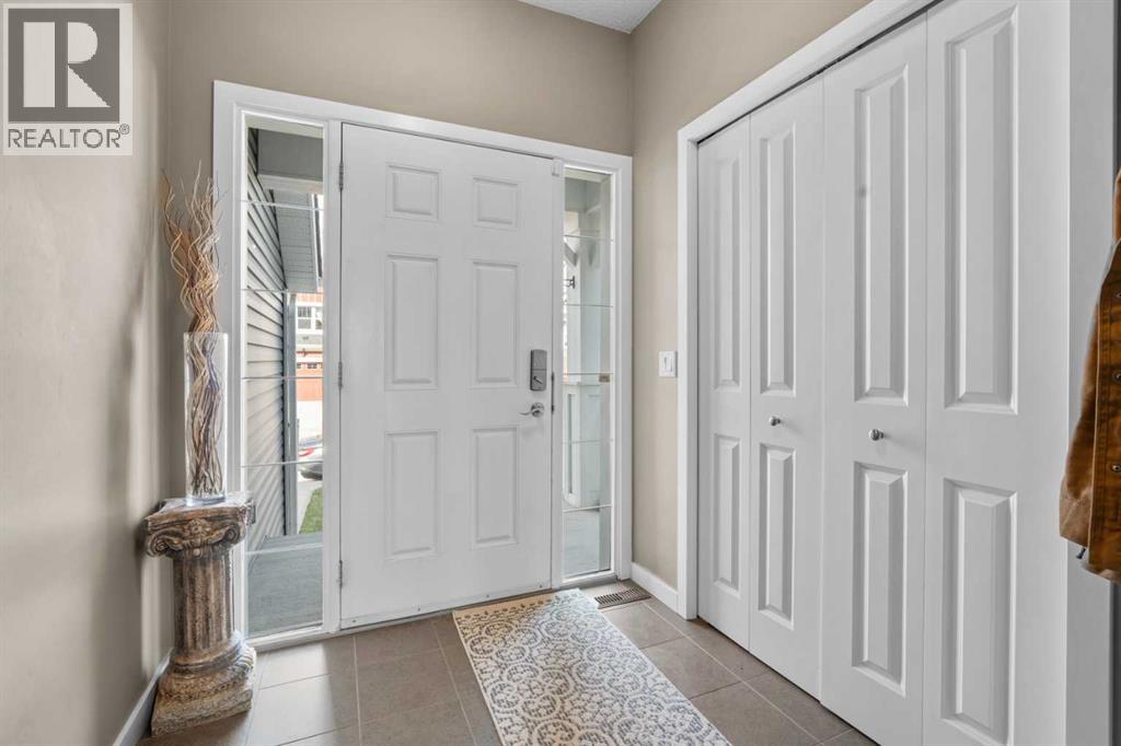 534 River Heights Crescent, Cochrane, Alberta  T4C 0T8 - Photo 3 - A2307952