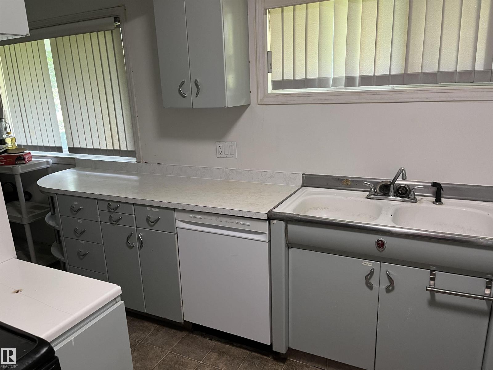 12011 87 Av Nw Nw, Edmonton, Alberta  T6G 0Y8 - Photo 9 - E4502085