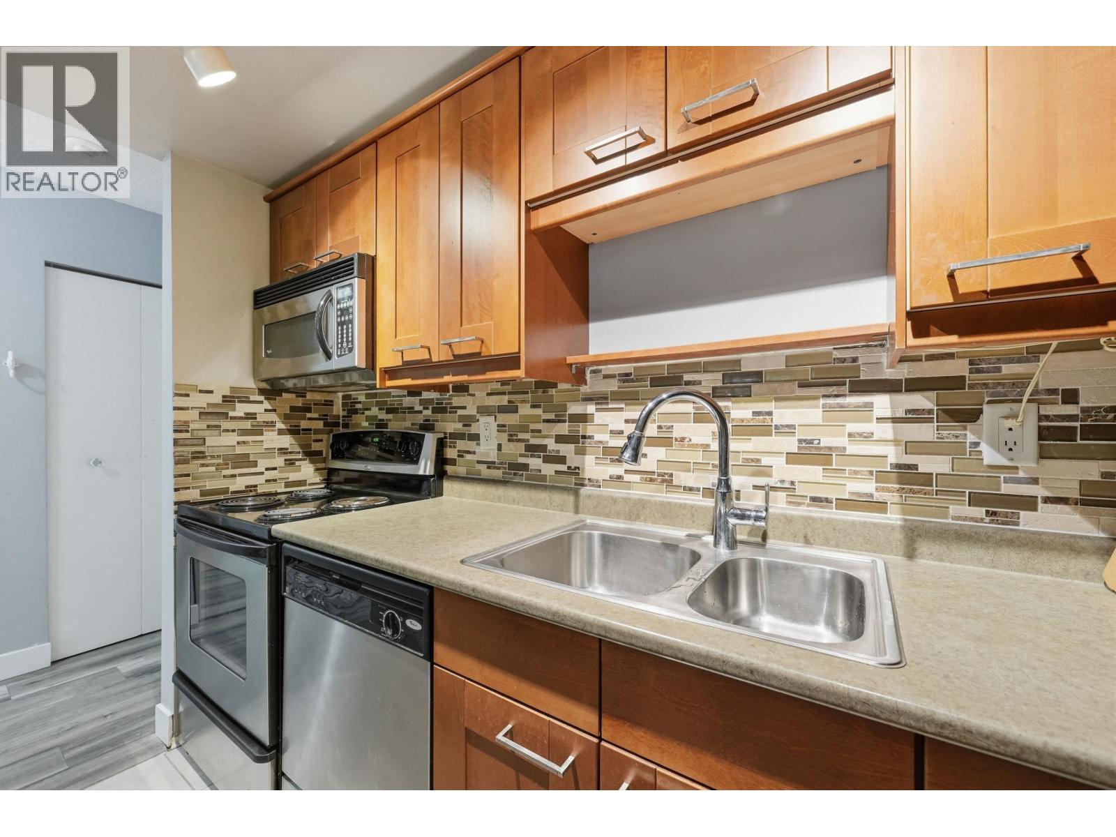 106 423 Agnes Street, New Westminster, British Columbia  V3L 1G2 - Photo 12 - R3131485