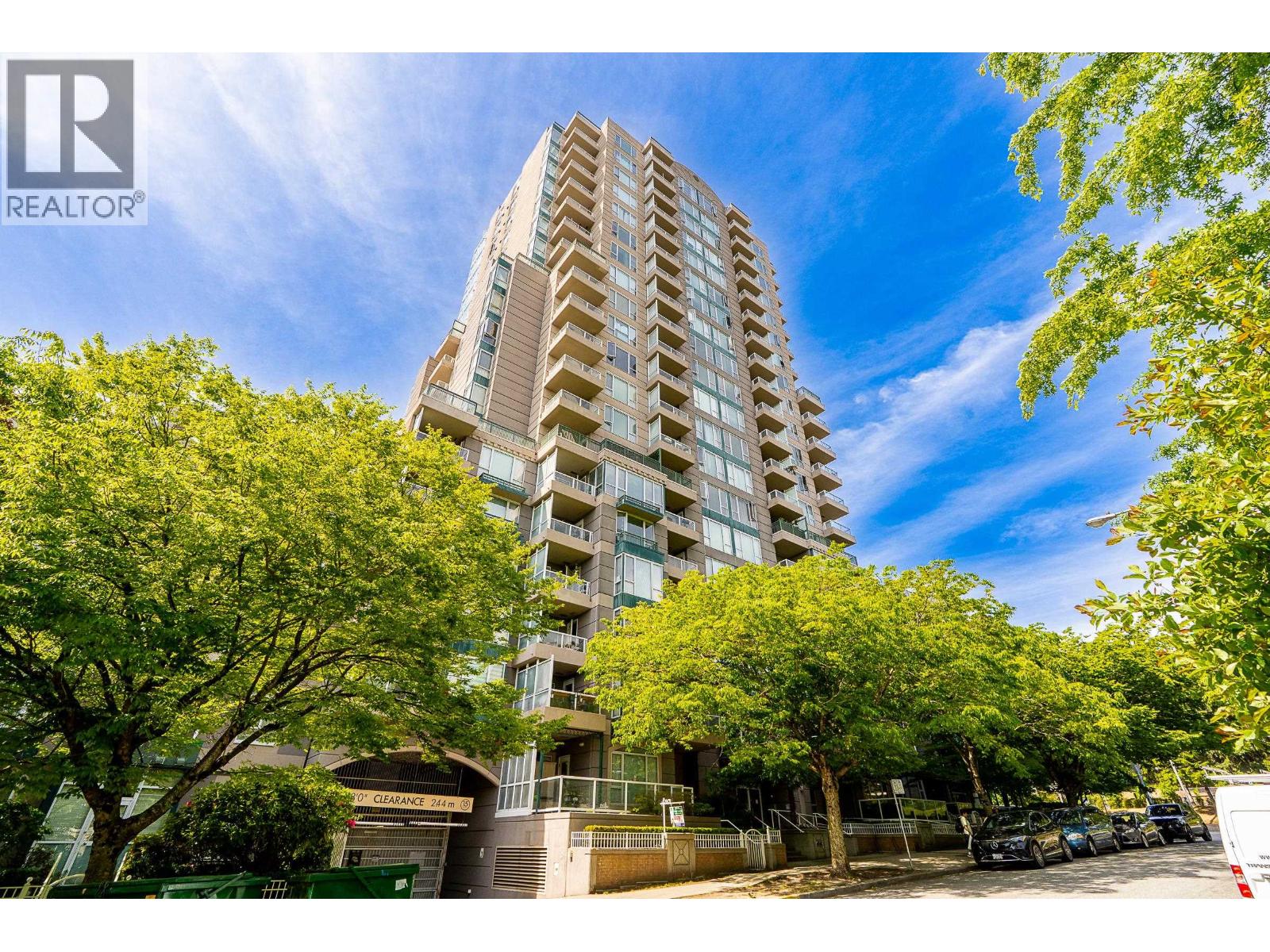 504 5189 Gaston Street, Vancouver, British Columbia  V5R 6C7 - Photo 1 - R3133526