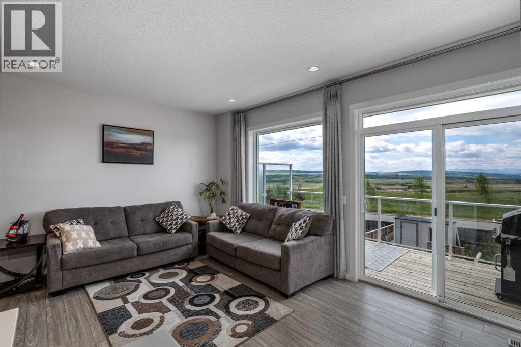 91 Heritage Heights, Cochrane, Alberta  T4C 2R4 - Photo 10 - A2334139