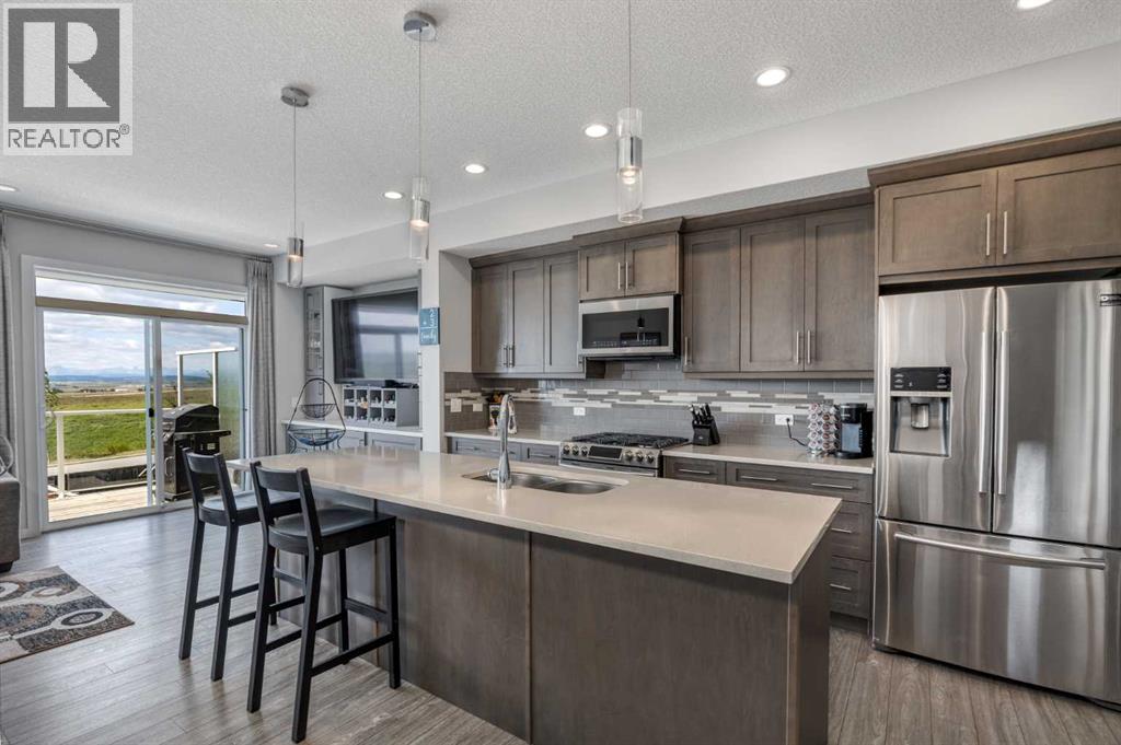 91 Heritage Heights, Cochrane, Alberta  T4C 2R4 - Photo 7 - A2334139