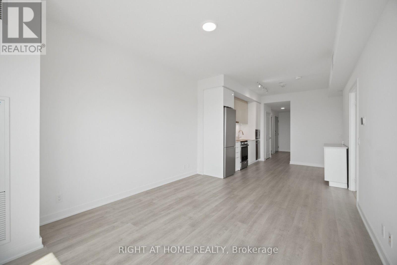 2002 - 30 Upper Mall Way, Vaughan, Ontario  L4J 0L7 - Photo 15 - N13631242