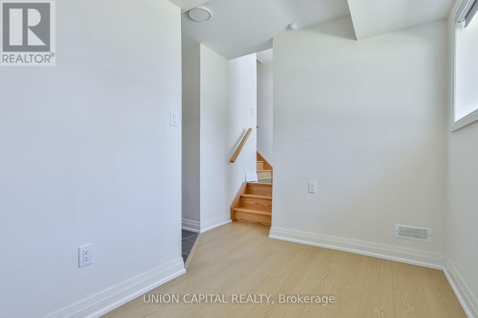 46 William Saville Street, Markham, Ontario L3R 9S3 - Photo 4 - N13634112