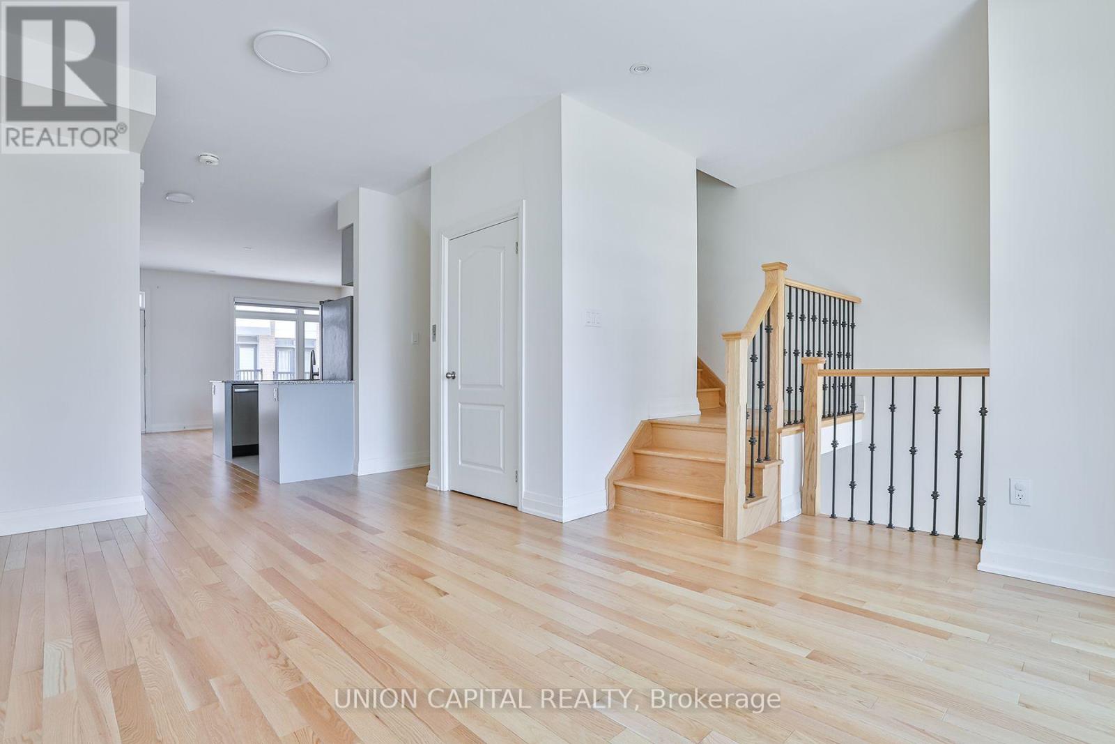 46 William Saville Street, Markham, Ontario L3R 9S3 - Photo 5 - N13634112