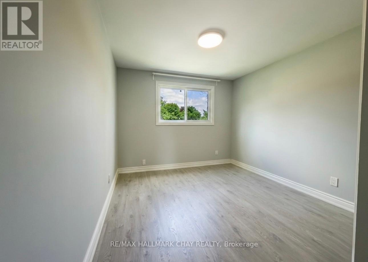 19 Carol Road, Barrie, Ontario L4N 3P6 - Photo 17 - S13636020