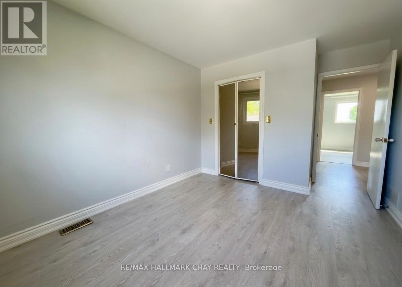 19 Carol Road, Barrie, Ontario L4N 3P6 - Photo 19 - S13636020
