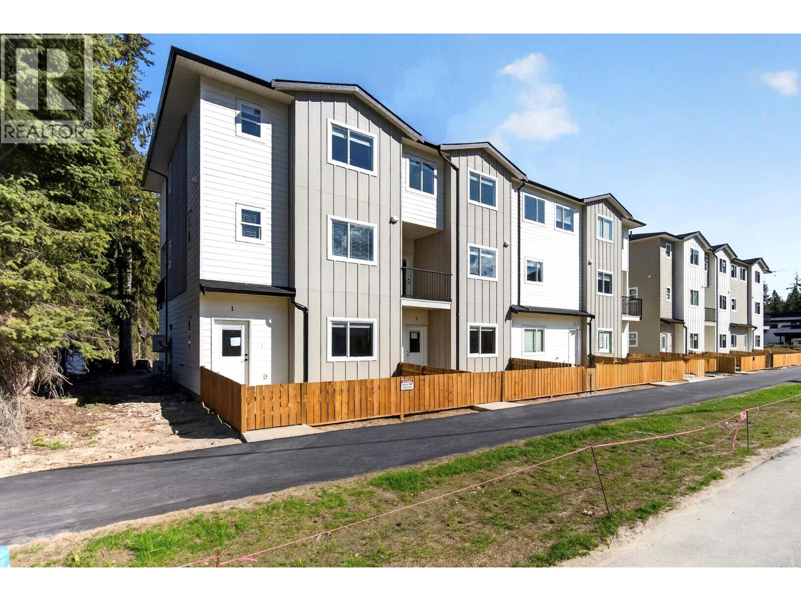 222 Temple Street Unit#, Sicamous