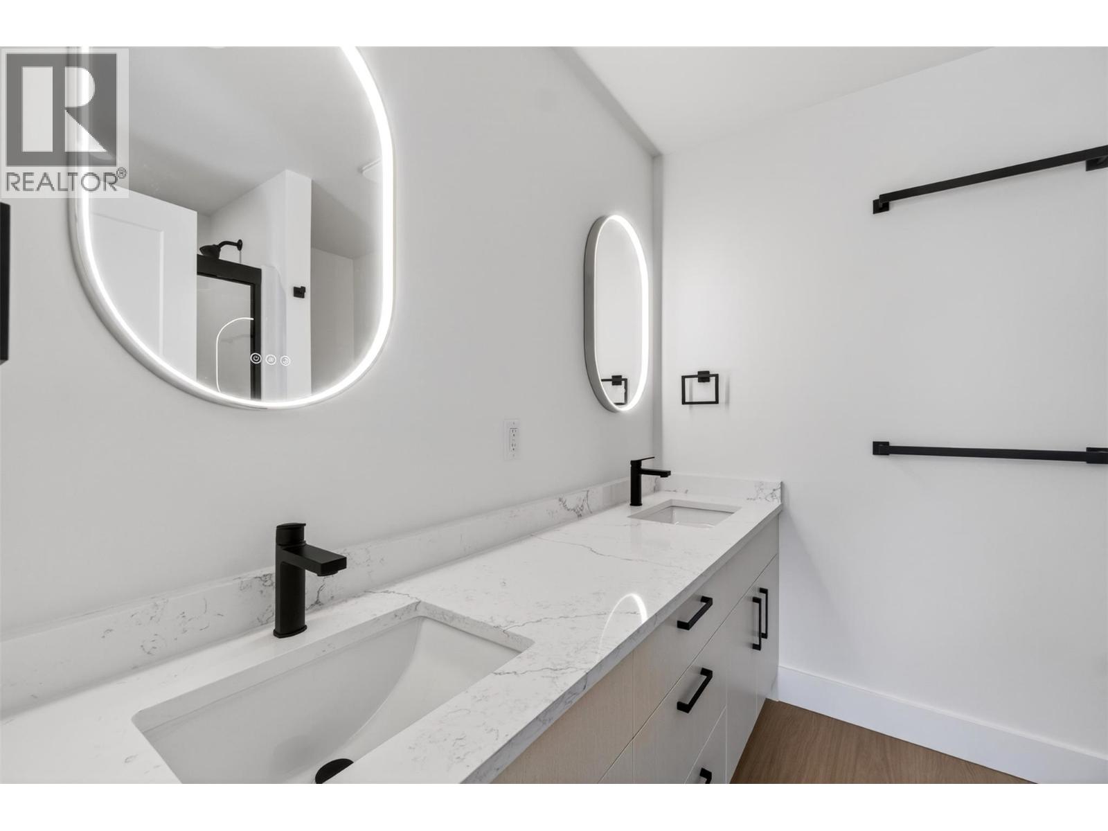 222 Temple Street Unit# 3, Sicamous, BC V0E 2V0