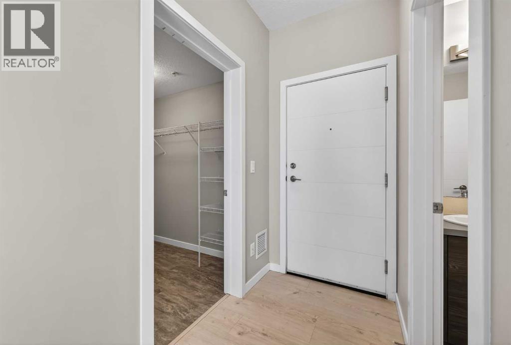 407, 122 Mahogany Centre SE, Calgary, Alberta  T3M 2Y1 - Photo 3 - A2297963