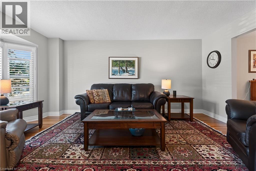 3194 Tania Crescent, Burlington, Ontario  L7M 3M7 - Photo 7 - 40853151