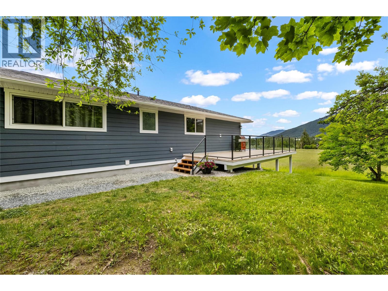 3726 PHILLIPS Road Lister Photo 47 3726 PHILLIPS Road Lister Photo 47