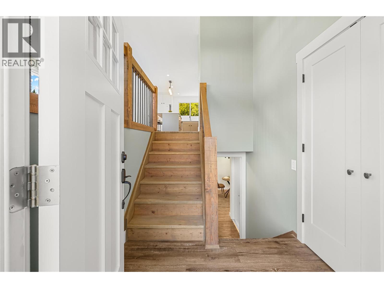 3726 PHILLIPS Road Lister Photo 8 3726 PHILLIPS Road Lister Photo 8