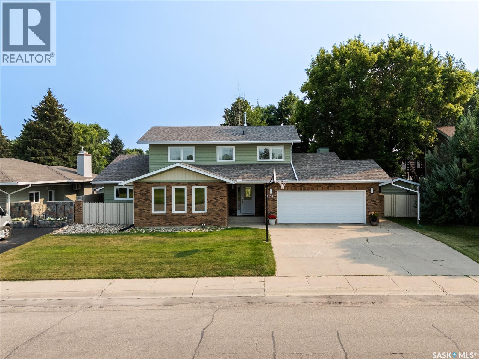 1287 Simcoe Street, Moose Jaw, Saskatchewan  S6H 3J5 - Photo 2 - SK044517
