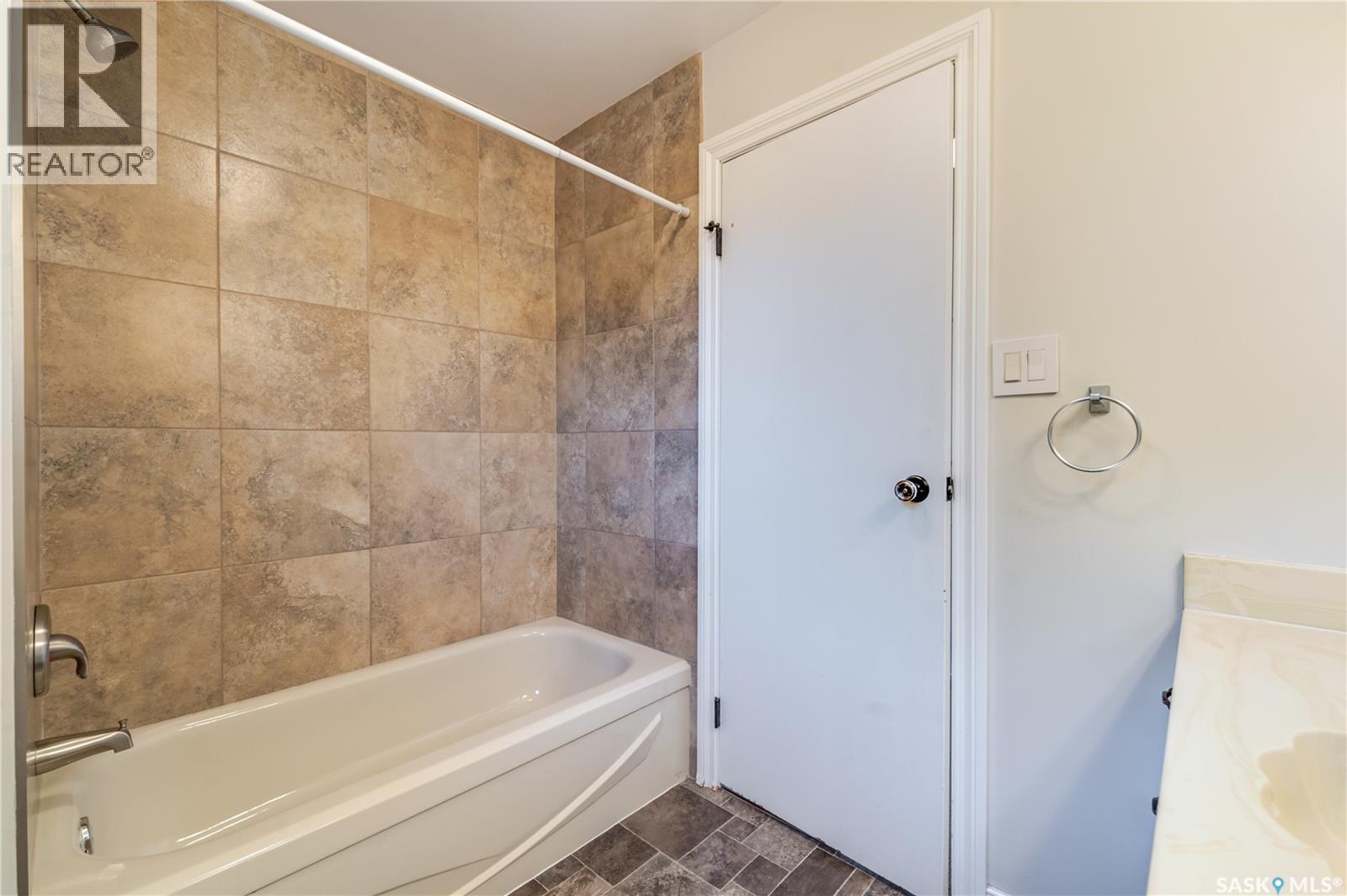1287 Simcoe Street, Moose Jaw, Saskatchewan  S6H 3J5 - Photo 50 - SK044517