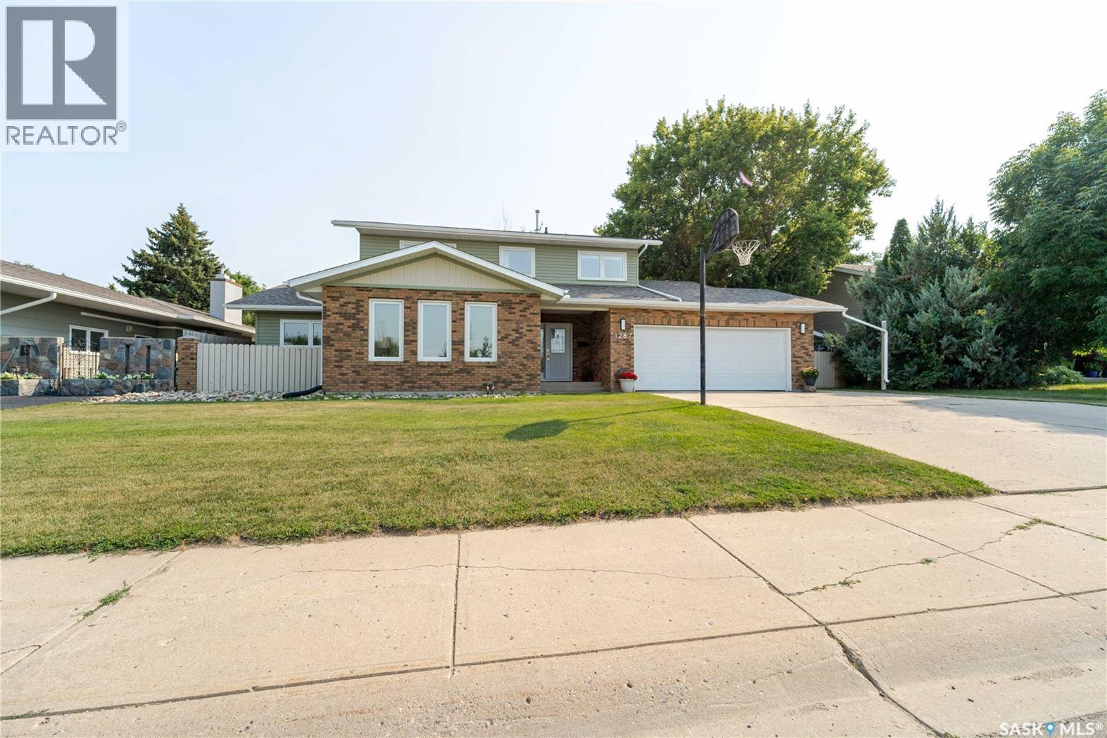 1287 Simcoe Street, Moose Jaw, Saskatchewan  S6H 3J5 - Photo 81 - SK044517