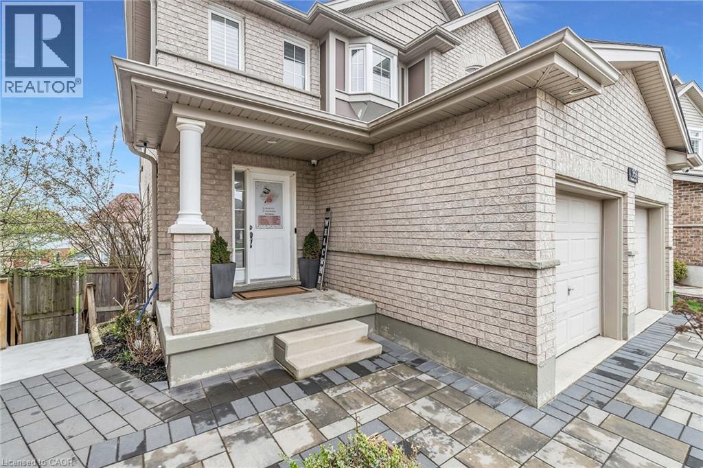 956 Banffshire Court, Kitchener, Ontario  N2R 1W8 - Photo 4 - 40846530