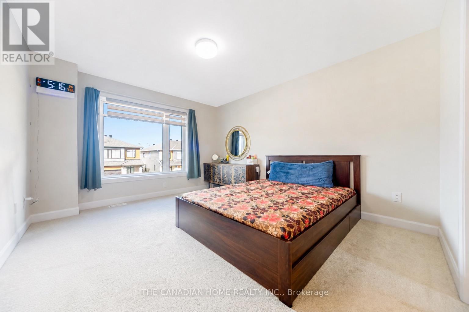921 Clarkia Street, Ottawa, Ontario K1T 0Y2 - Photo 7 - X13637542