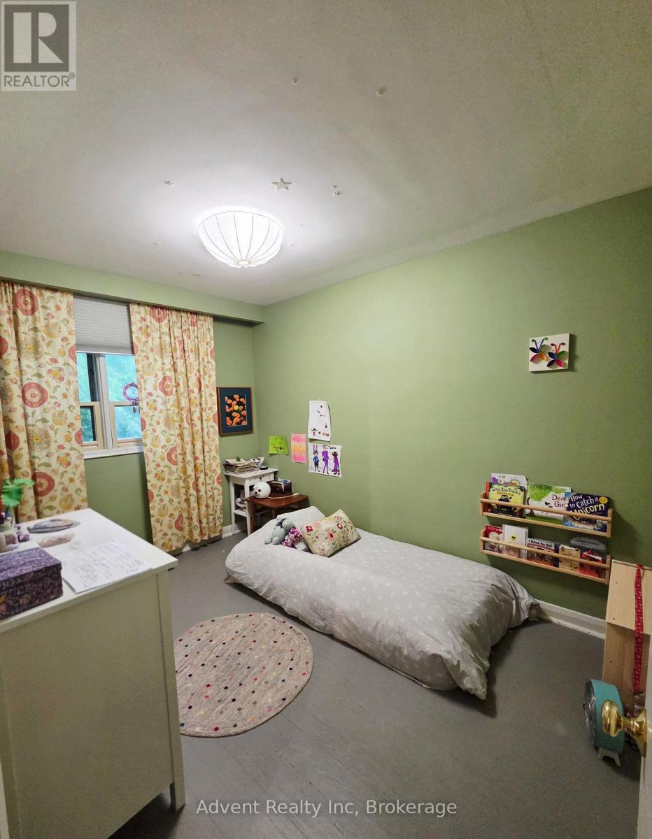 800 Davenport Road, Toronto, Ontario M6G 2B3 - Photo 12 - C13637504