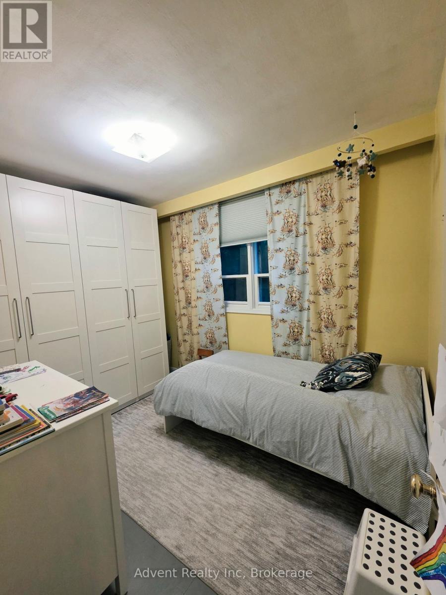 800 Davenport Road, Toronto, Ontario M6G 2B3 - Photo 14 - C13637504