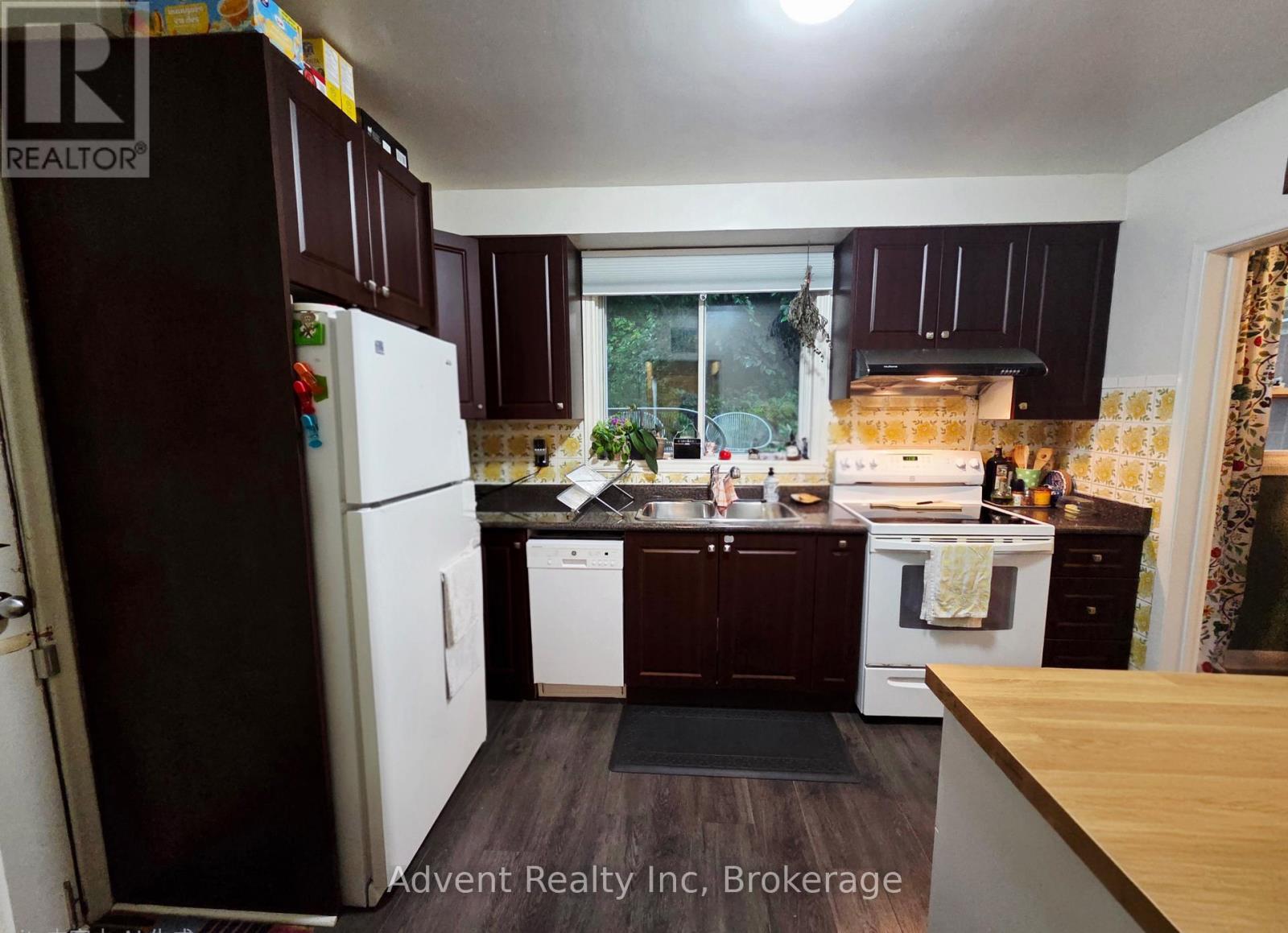 800 Davenport Road, Toronto, Ontario M6G 2B3 - Photo 7 - C13637504