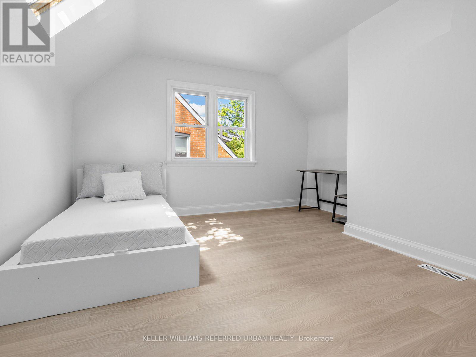 32 Granlea Road, Toronto, Ontario M2N 2Z5 - Photo 11 - C13637510