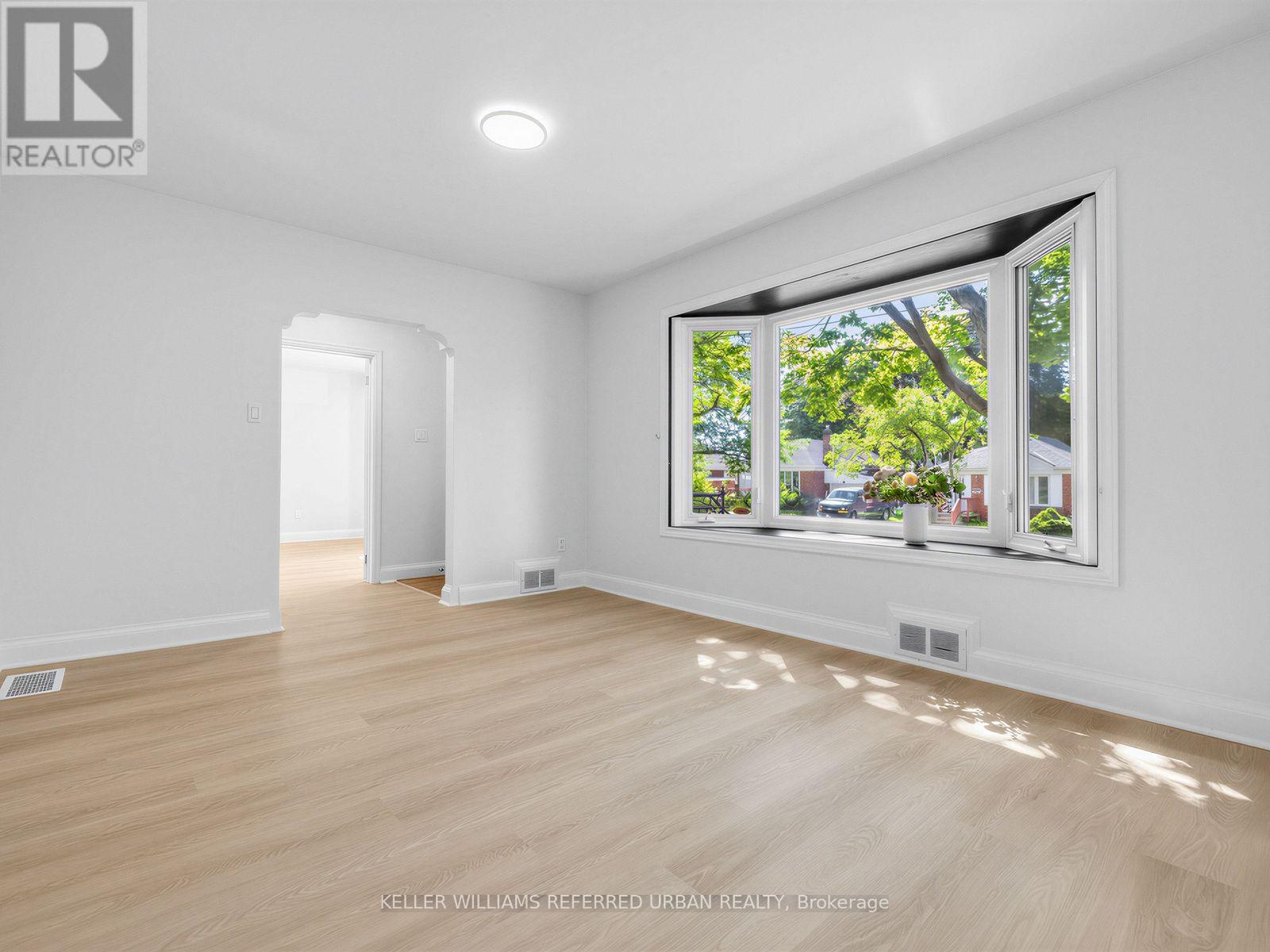 32 Granlea Road, Toronto, Ontario M2N 2Z5 - Photo 3 - C13637510