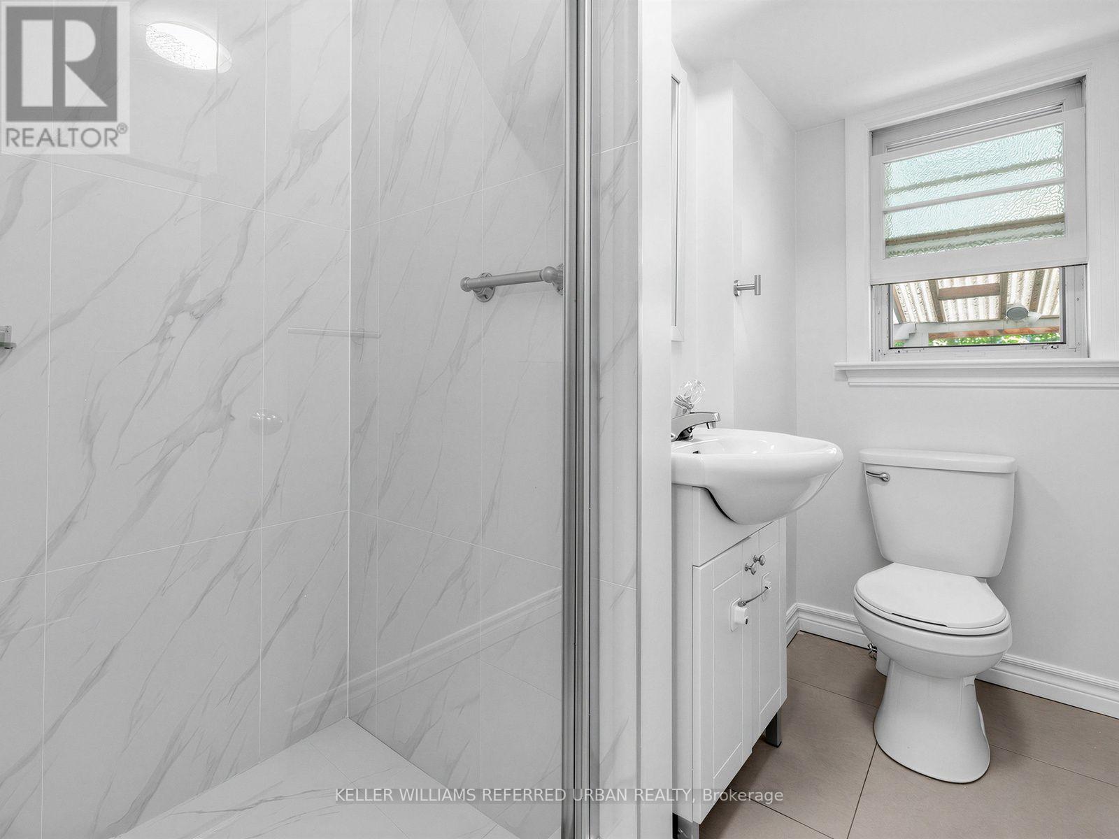32 Granlea Road, Toronto, Ontario M2N 2Z5 - Photo 9 - C13637510
