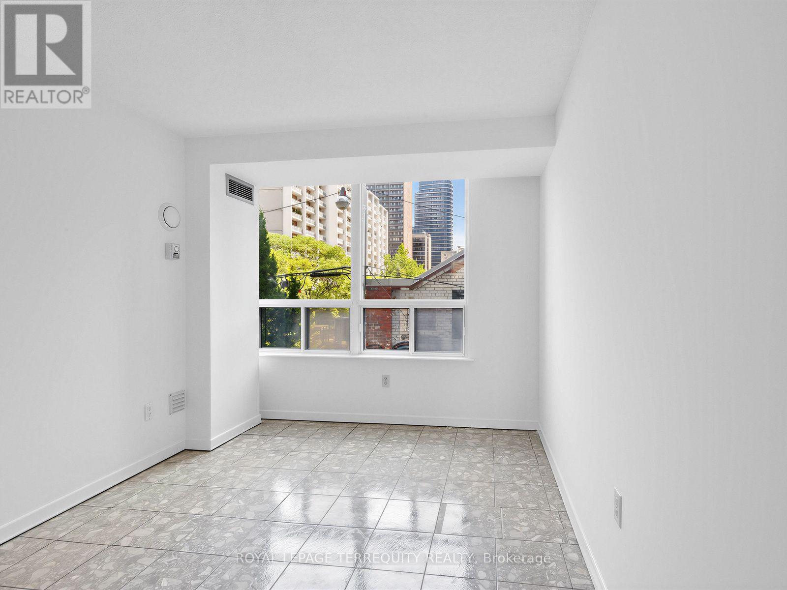 210 - 25 Maitland Street, Toronto, Ontario M4Y 2W1 - Photo 16 - C13637524