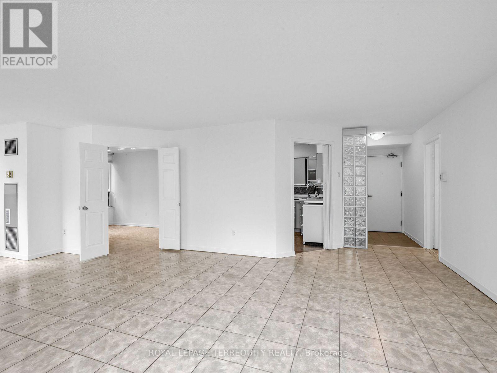 210 - 25 Maitland Street, Toronto, Ontario M4Y 2W1 - Photo 22 - C13637524