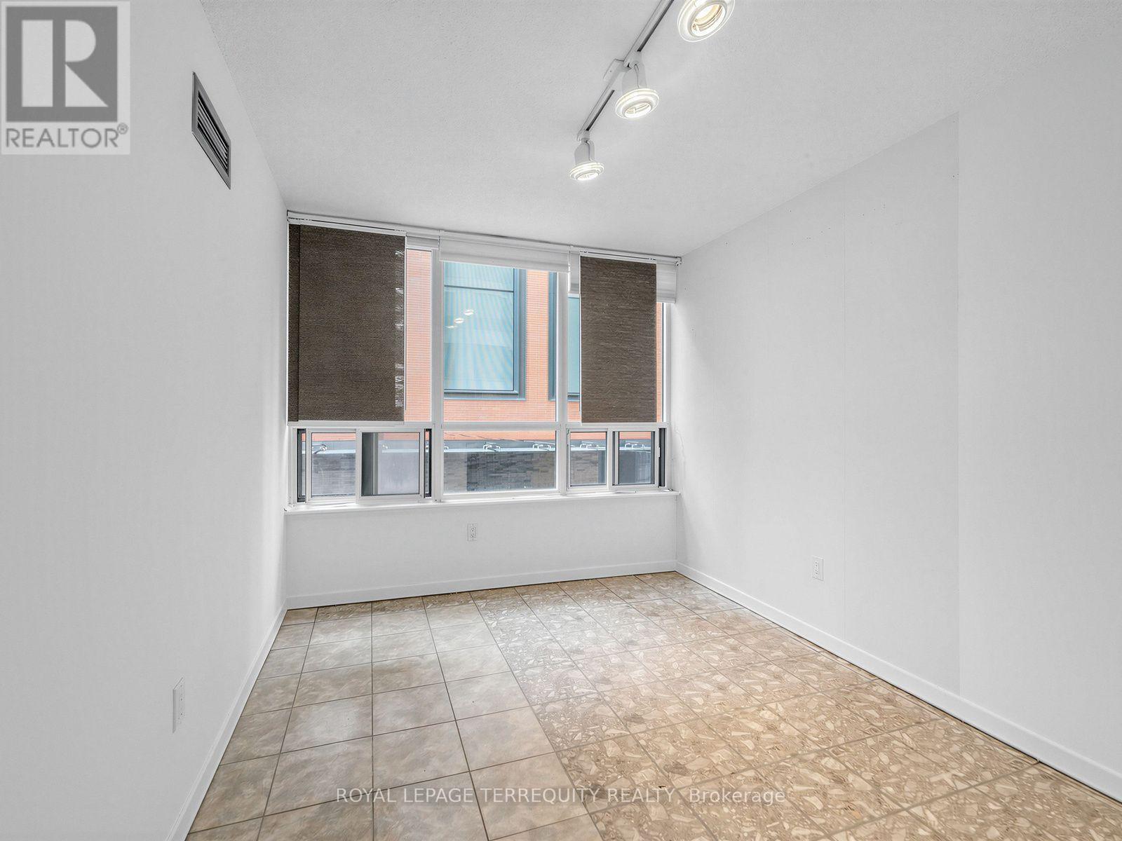 210 - 25 Maitland Street, Toronto, Ontario M4Y 2W1 - Photo 23 - C13637524