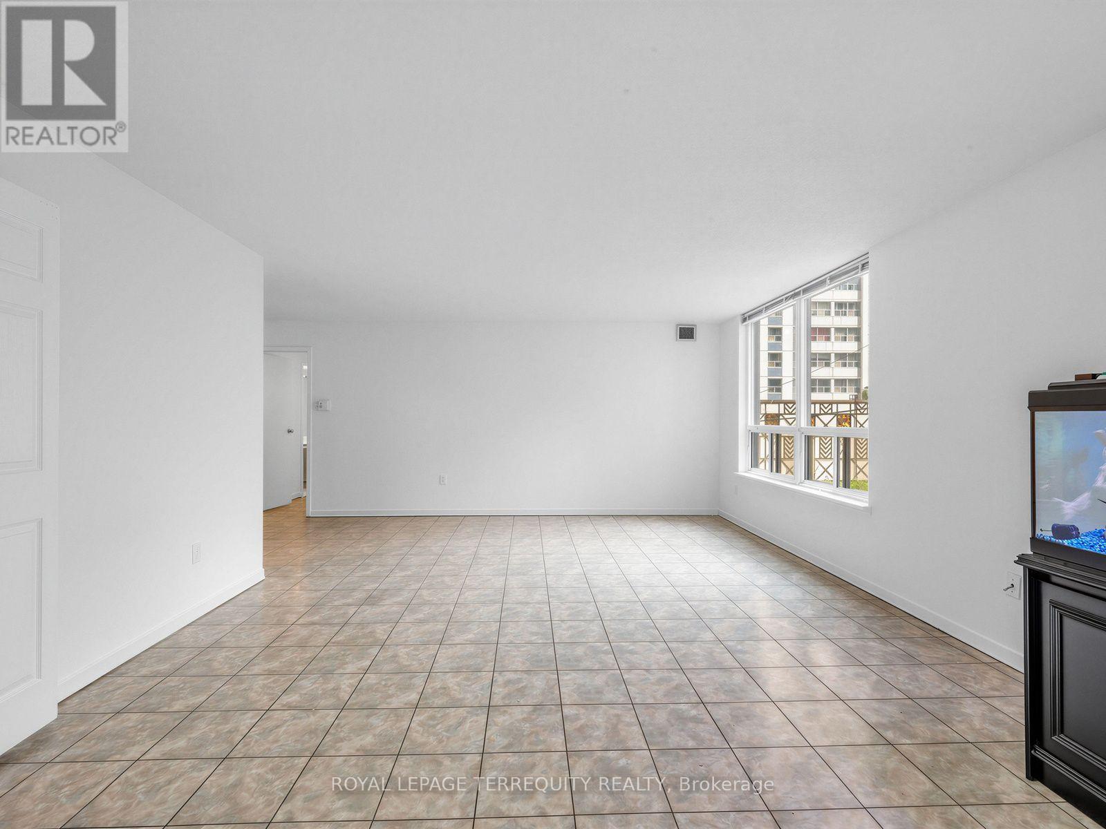 210 - 25 Maitland Street, Toronto, Ontario M4Y 2W1 - Photo 7 - C13637524