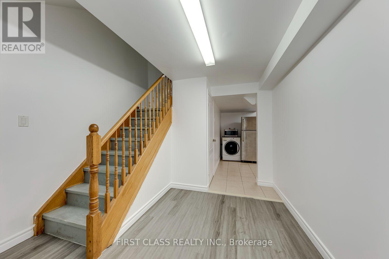 27 Alton Towers Circle, Toronto, Ontario  M1V 3T2 - Photo 20 - E13637514