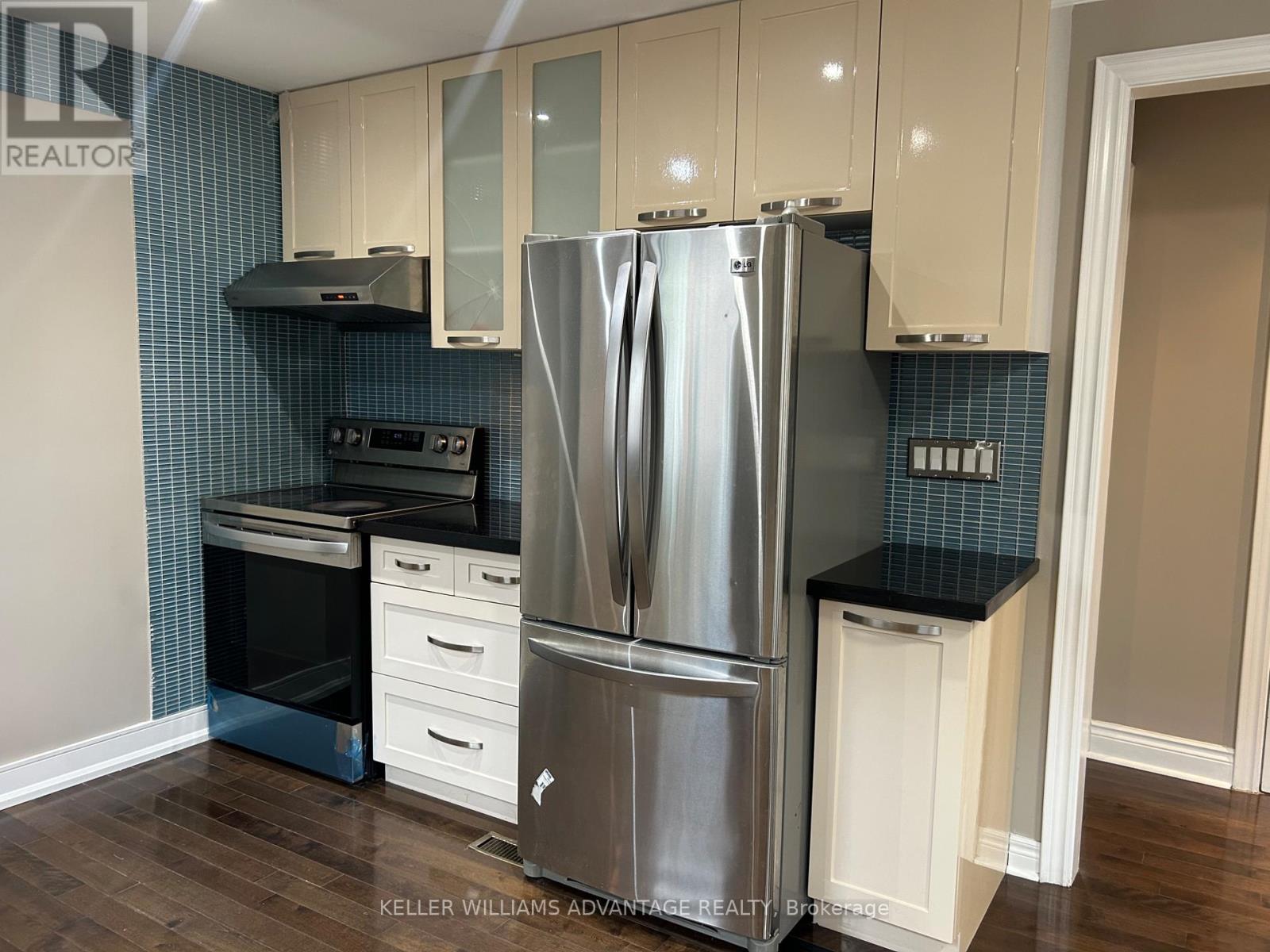 B - 26 Barker Avenue, Toronto, Ontario M4C 2N3 - Photo 4 - E13637526